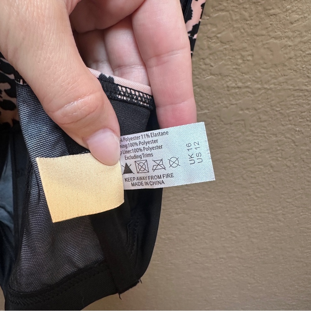 Collectif x Playful Promises Leopard Print Swimwear Set - Picture 7 of 7